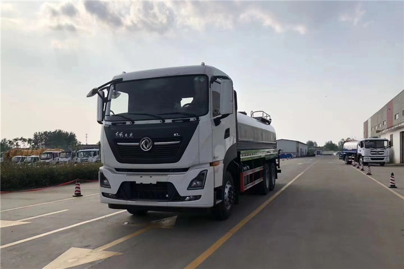 東風(fēng)天龍后八輪20噸噴霧車(chē)，國(guó)六綠化噴灑車(chē)