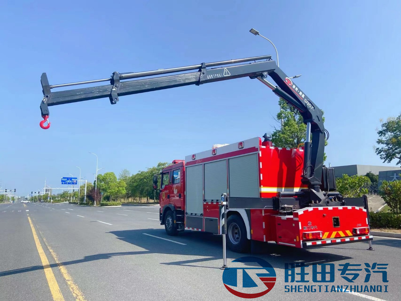 豪沃單橋搶險(xiǎn)救援車